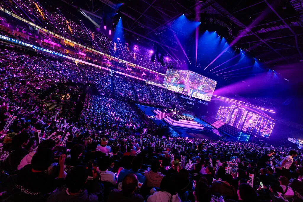 League crowd